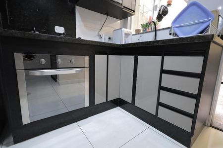 Apartamento à venda com 72m², 2 quartos e 1 vaga Apartamento à venda com 72m², 2 quartos e 1 vagaCozinha