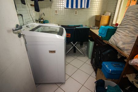 Área de Serviço de casa à venda com 3 quartos, 275m² em Sétimo Céu, Porto Alegre