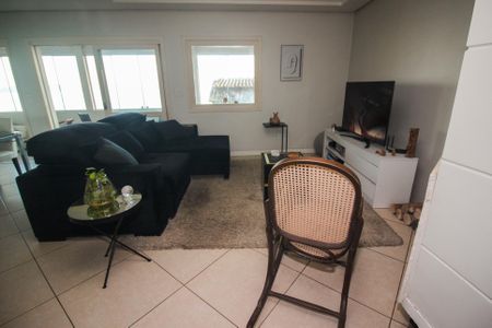 Casa à venda com 3 quartos, 275m² em Sétimo Céu, Porto Alegre