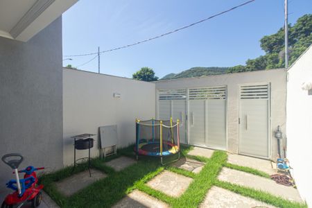 Casa para alugar com 123m², 2 quartos e 1 vagaQuintal