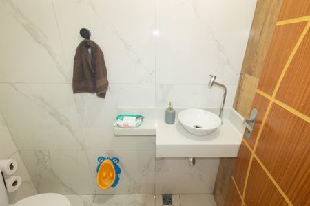 Casa para alugar com 123m², 2 quartos e 1 vagaBanheiro Social