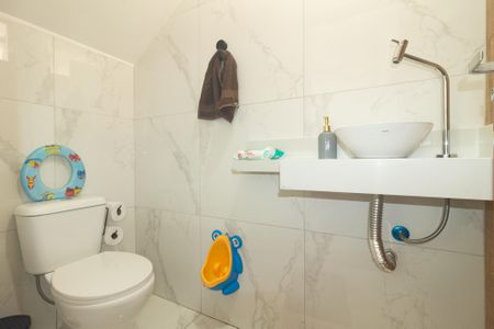 Casa para alugar com 123m², 2 quartos e 1 vagaBanheiro Social