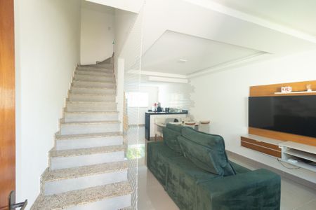 Sala de casa para alugar com 2 quartos, 123m² em Campo Grande, Rio de Janeiro