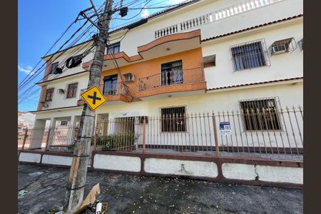 Apartamento para alugar com 118m², 2 quartos e 2 vagas Apartamento para alugar com 118m², 2 quartos e 2 vagasFachada