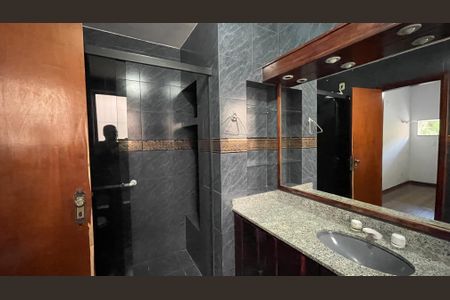 Apartamento para alugar com 118m², 2 quartos e 2 vagas Apartamento para alugar com 118m², 2 quartos e 2 vagasBanheiro da Suíte