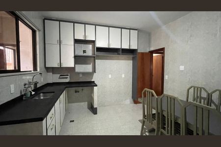 Apartamento para alugar com 118m², 2 quartos e 2 vagas Apartamento para alugar com 118m², 2 quartos e 2 vagasCozinha