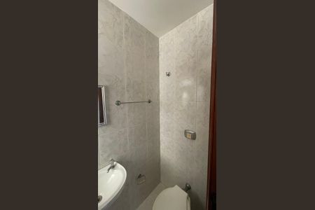 Apartamento para alugar com 118m², 2 quartos e 2 vagas Apartamento para alugar com 118m², 2 quartos e 2 vagasBanheiro de serviço