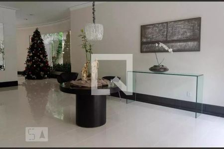 Apartamento para alugar com 218m², 3 quartos e 3 vagas Apartamento para alugar com 218m², 3 quartos e 3 vagasHall social