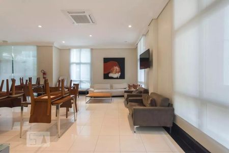 Apartamento para alugar com 218m², 3 quartos e 3 vagas