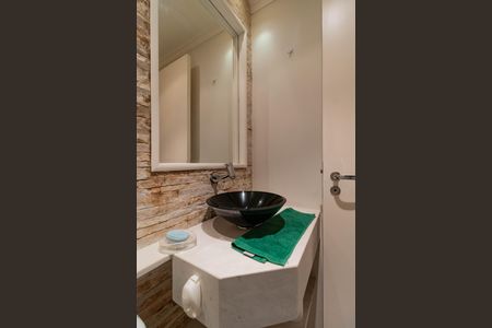 Apartamento para alugar com 218m², 3 quartos e 3 vagas Apartamento para alugar com 218m², 3 quartos e 3 vagasLavabo