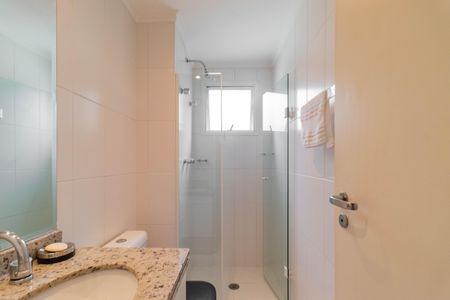 Apartamento para alugar com 218m², 3 quartos e 3 vagas Apartamento para alugar com 218m², 3 quartos e 3 vagasBanheiro