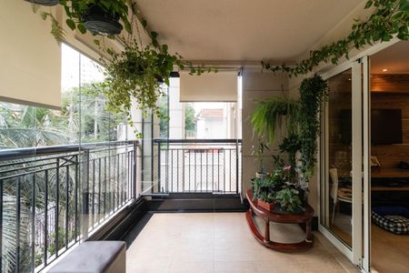 Apartamento para alugar com 218m², 3 quartos e 3 vagas