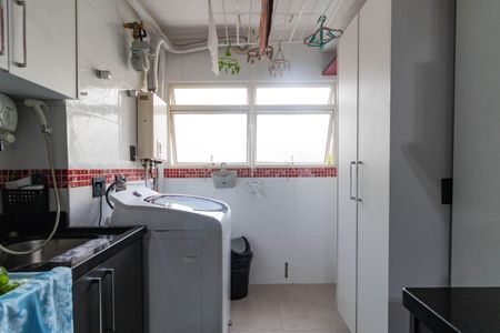 Apartamento para alugar com 218m², 3 quartos e 3 vagas Apartamento para alugar com 218m², 3 quartos e 3 vagasÁrea de Serviço