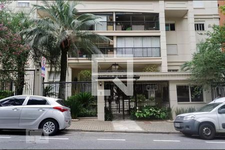 Apartamento para alugar com 218m², 3 quartos e 3 vagas Apartamento para alugar com 218m², 3 quartos e 3 vagasFachada