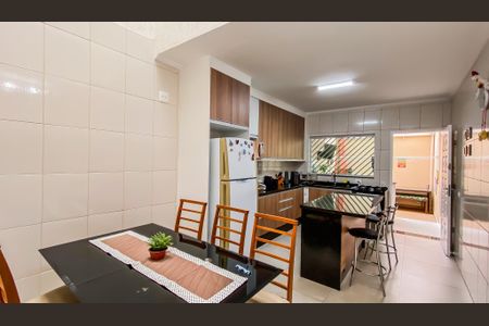 Casa à venda com 110m², 3 quartos e 2 vagasCozinha