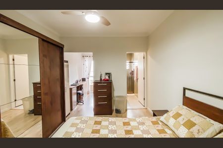 Casa à venda com 110m², 3 quartos e 2 vagasSuite