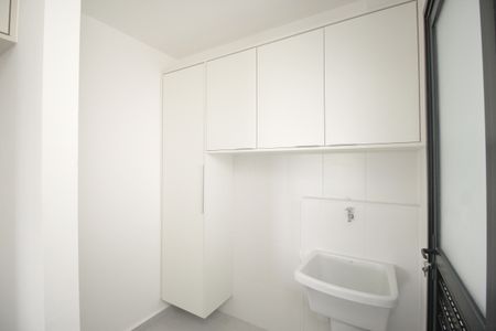 Apartamento para alugar com 64m², 2 quartos e 1 vagaÁrea de Serviço