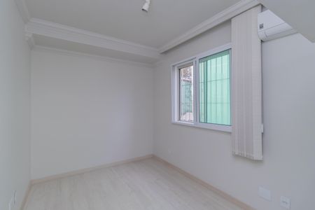 Apartamento à venda com 4 quartos, 146m² em Heliópolis, Belo Horizonte