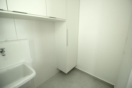 Apartamento para alugar com 64m², 2 quartos e 1 vagaÁrea de Serviço