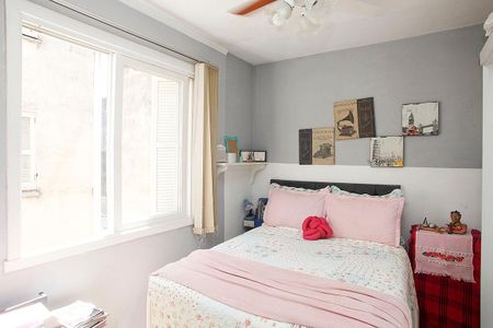 Quarto de apartamento à venda com 1 quarto, 36m² em Azenha, Porto Alegre