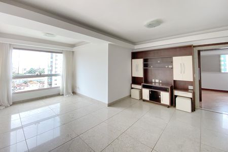 Apartamento à venda com 121m², 4 quartos e 2 vagasSala