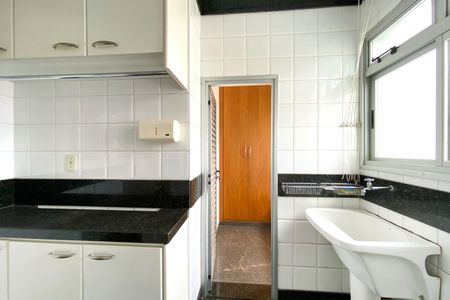 Apartamento à venda com 121m², 4 quartos e 2 vagasÁrea de Serviço