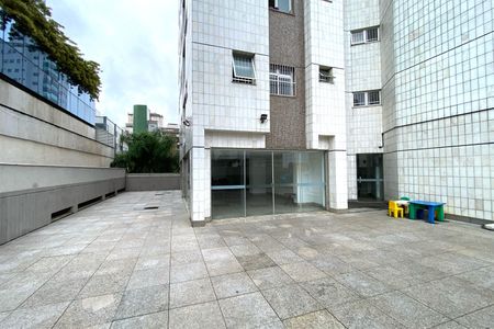 Apartamento à venda com 121m², 4 quartos e 2 vagasÁrea comum - Pátio