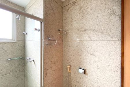 Apartamento à venda com 121m², 4 quartos e 2 vagasBanheiro