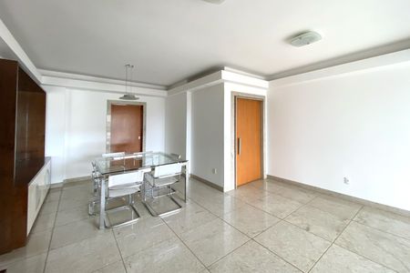 Sala de apartamento à venda com 4 quartos, 121m² em Santa Efigênia, Belo Horizonte