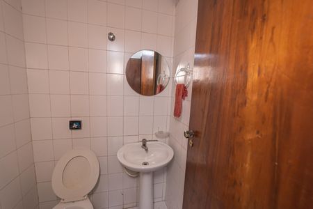 Lavabo de casa para alugar com 3 quartos, 300m² em Vila Ré, São Paulo