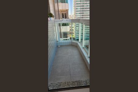 Apartamento à venda com 60m², 2 quartos e 2 vagas Apartamento à venda com 60m², 2 quartos e 2 vagasVaranda