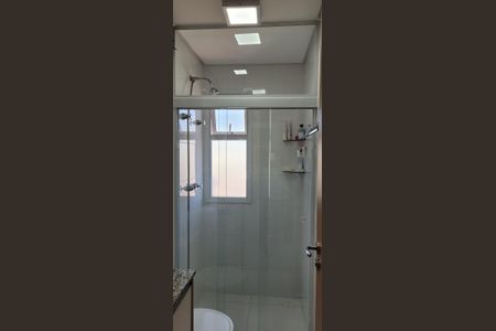 Apartamento à venda com 60m², 2 quartos e 2 vagas Apartamento à venda com 60m², 2 quartos e 2 vagasBanheiro