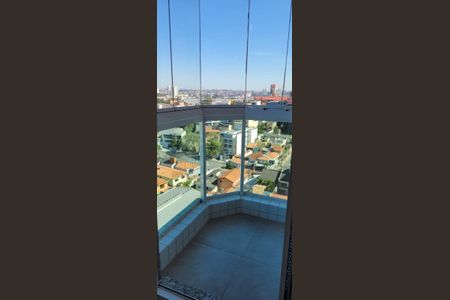 Apartamento à venda com 60m², 2 quartos e 2 vagas Apartamento à venda com 60m², 2 quartos e 2 vagasVaranda