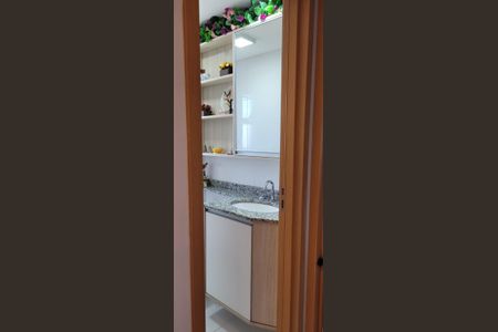 Apartamento à venda com 60m², 2 quartos e 2 vagas Apartamento à venda com 60m², 2 quartos e 2 vagasBanheiro