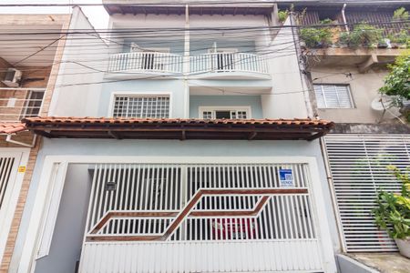 Casa à venda com 200m², 4 quartos e 3 vagasFachada