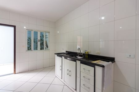 Casa à venda com 200m², 4 quartos e 3 vagasCozinha 