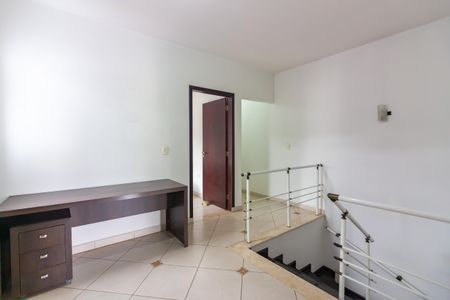 Casa à venda com 200m², 4 quartos e 3 vagasHall Quartos 