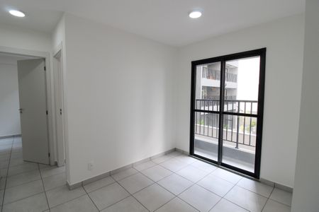 Sala de apartamento para alugar com 2 quartos, 39m² em Jaguaré, São Paulo