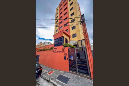 Apartamento para alugar com 60m², 2 quartos e 1 vagaFachada e portaria