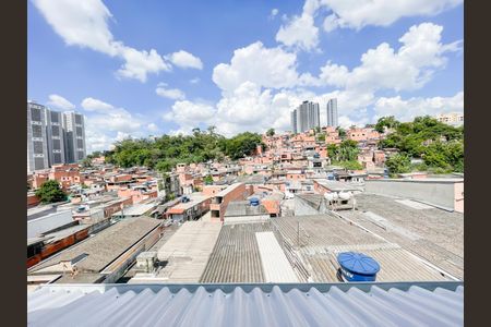 Vista de casa à venda com 3 quartos, 200m² em Bussocaba, Osasco