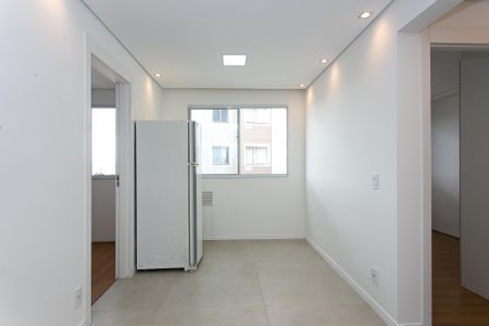 Apartamento para alugar com 38m², 2 quartos e 1 vaga Apartamento para alugar com 38m², 2 quartos e 1 vagaSala