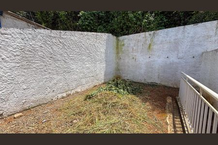 Casa para alugar com 101m², 2 quartos e 2 vagasQuintal