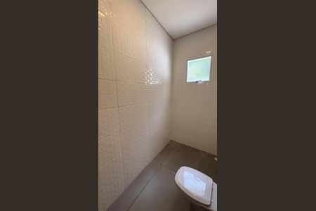 Casa para alugar com 101m², 2 quartos e 2 vagasBanheiro