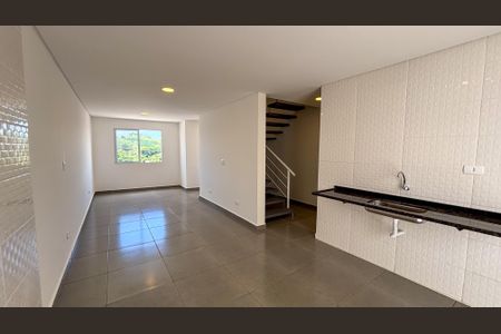 Casa para alugar com 101m², 2 quartos e 2 vagasCozinha