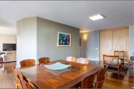 Apartamento para alugar com 4 quartos, 294m² em Real Parque, São Paulo