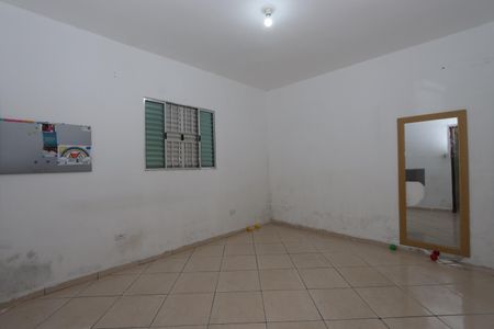 Quarto 1 de casa para alugar com 2 quartos, 80m² em Jardim Guairaca, São Paulo