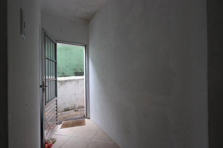 Casa para alugar com 80m², 2 quartos e sem vagaEntrada