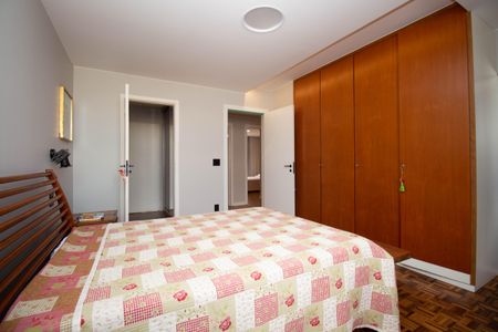 Apartamento para alugar com 154m², 3 quartos e 1 vagaSuíte