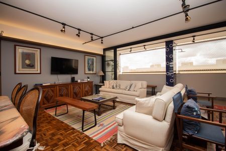 Apartamento para alugar com 154m², 3 quartos e 1 vagaSala