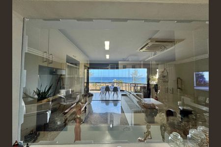 Apartamento para alugar com 202m², 4 quartos e 3 vagasÁrea externa
